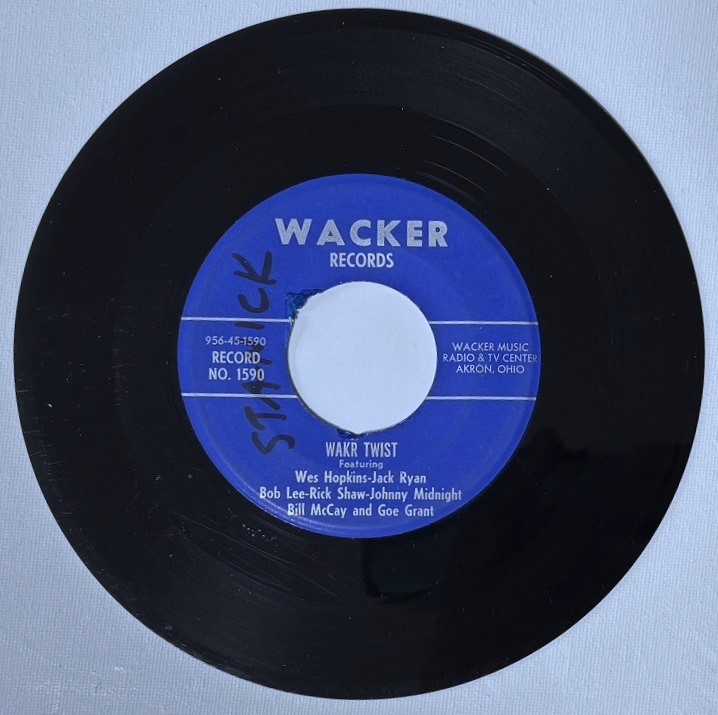 WAKR Twist Radio